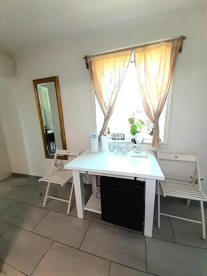 Villa'S Apartment Prag Konukevi
